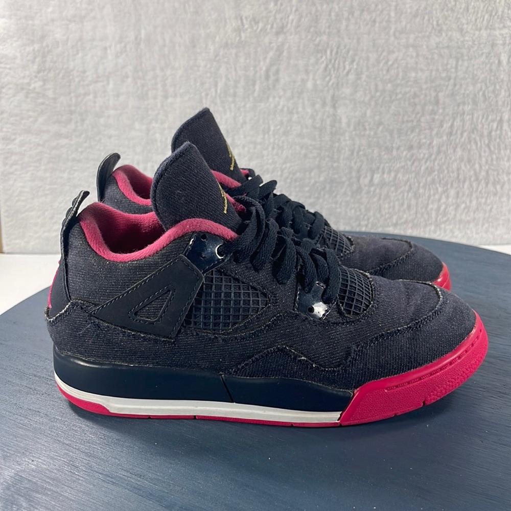 Air Jordan 4 Retro Shoes Girls Youth Size 2Y Sneakers Black Pink 487725-408
